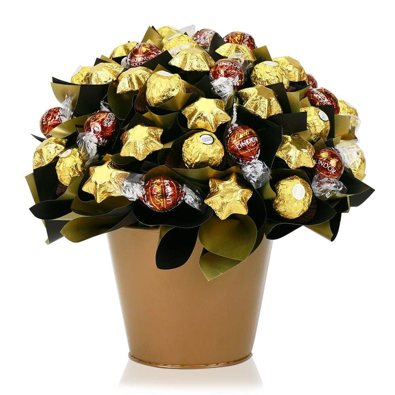 To create a stunning <a href="https://tastebuds.com.au/collections/chocolate-bouquets">chocolate bouquet</a>, start